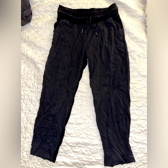 Lulu Lemon Jogger Pants - Picture 1 of 4